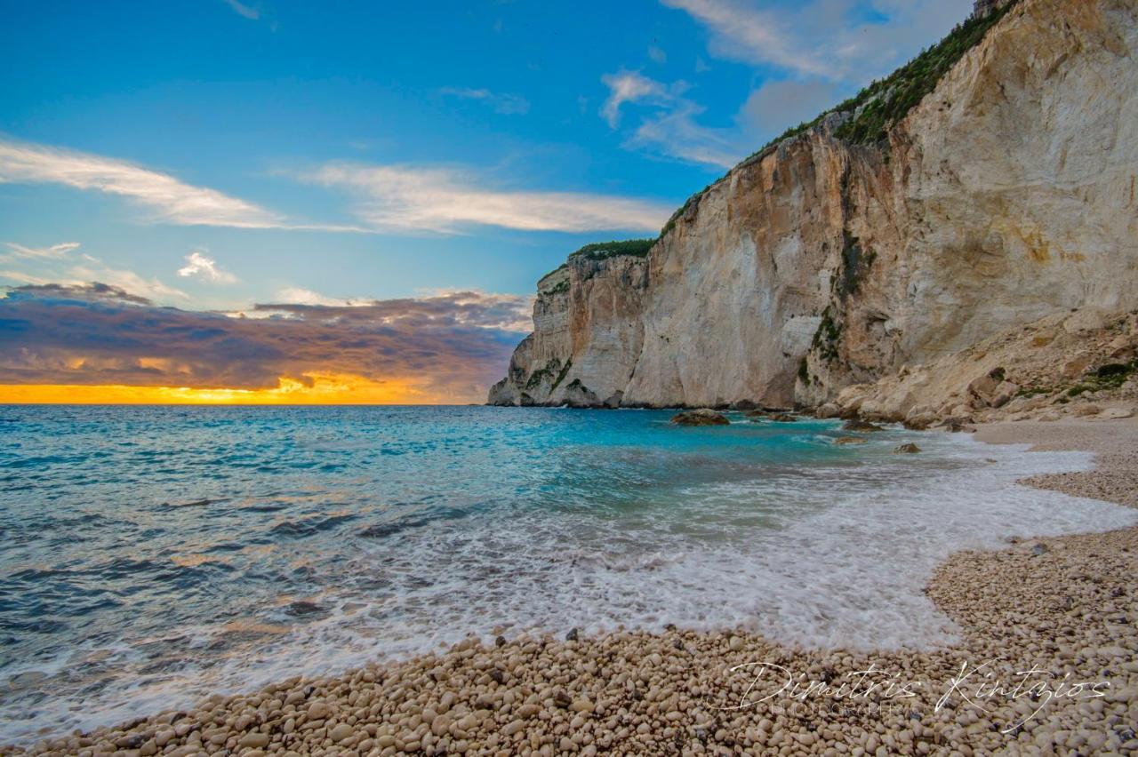 Paxos Fairytales Lovenest 1 ガイオス エクステリア 写真